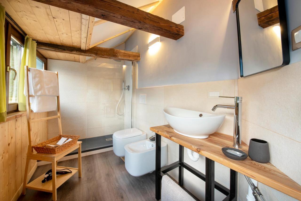 B&B Casa Quaroni Anzino Екстериор снимка