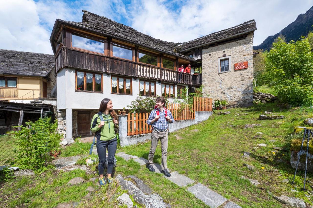 B&B Casa Quaroni Anzino Екстериор снимка