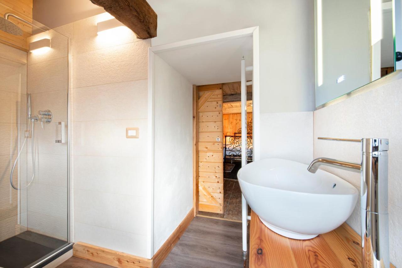 B&B Casa Quaroni Anzino Екстериор снимка